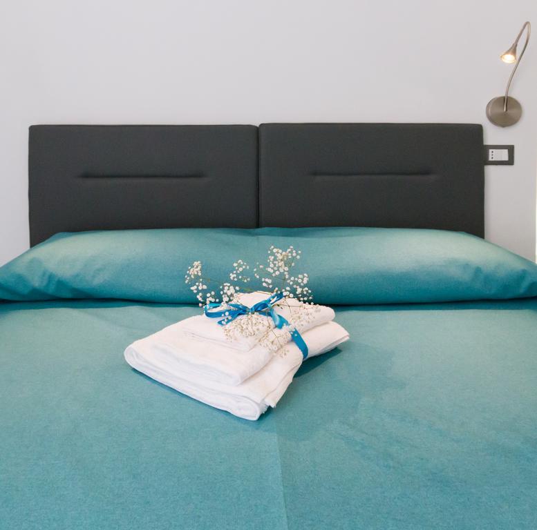Stanze Del Mare Bed & Breakfast Balestrate Phòng bức ảnh