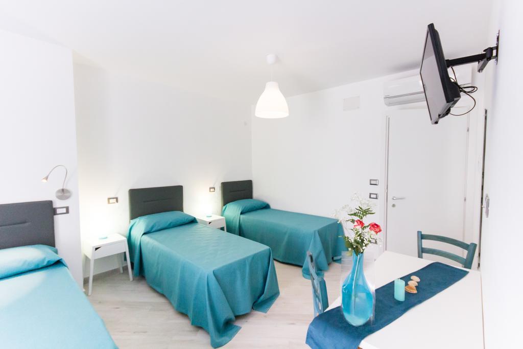 Stanze Del Mare Bed & Breakfast Balestrate Phòng bức ảnh