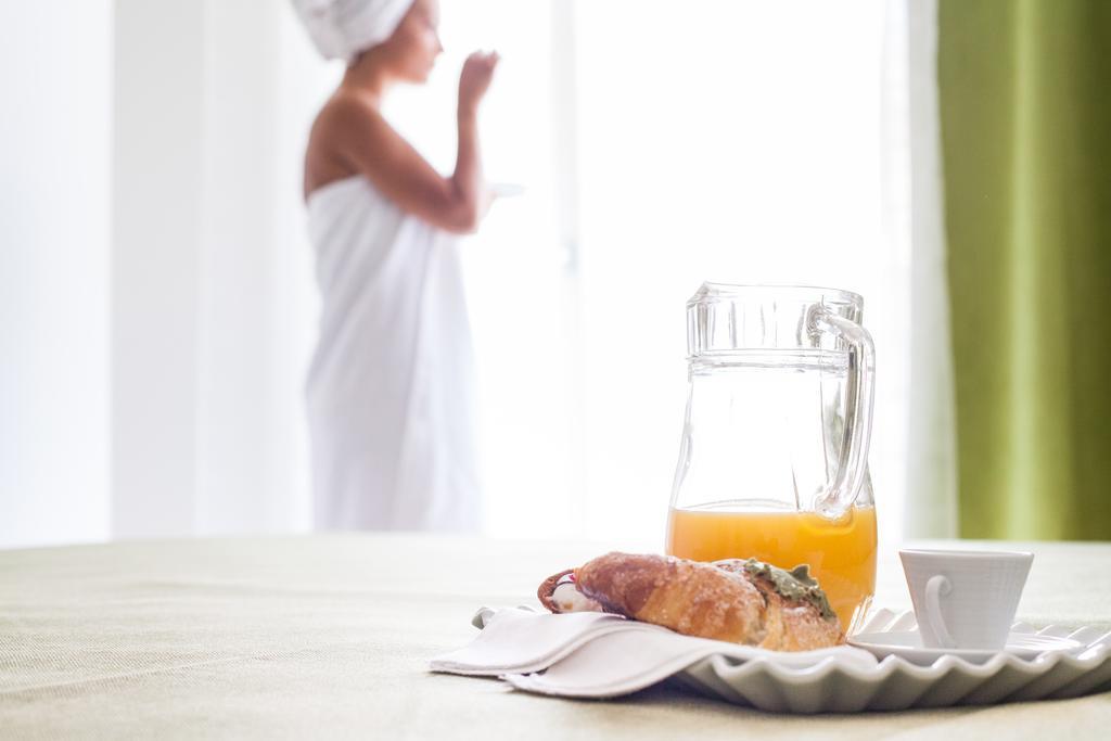 Stanze Del Mare Bed & Breakfast Balestrate Phòng bức ảnh