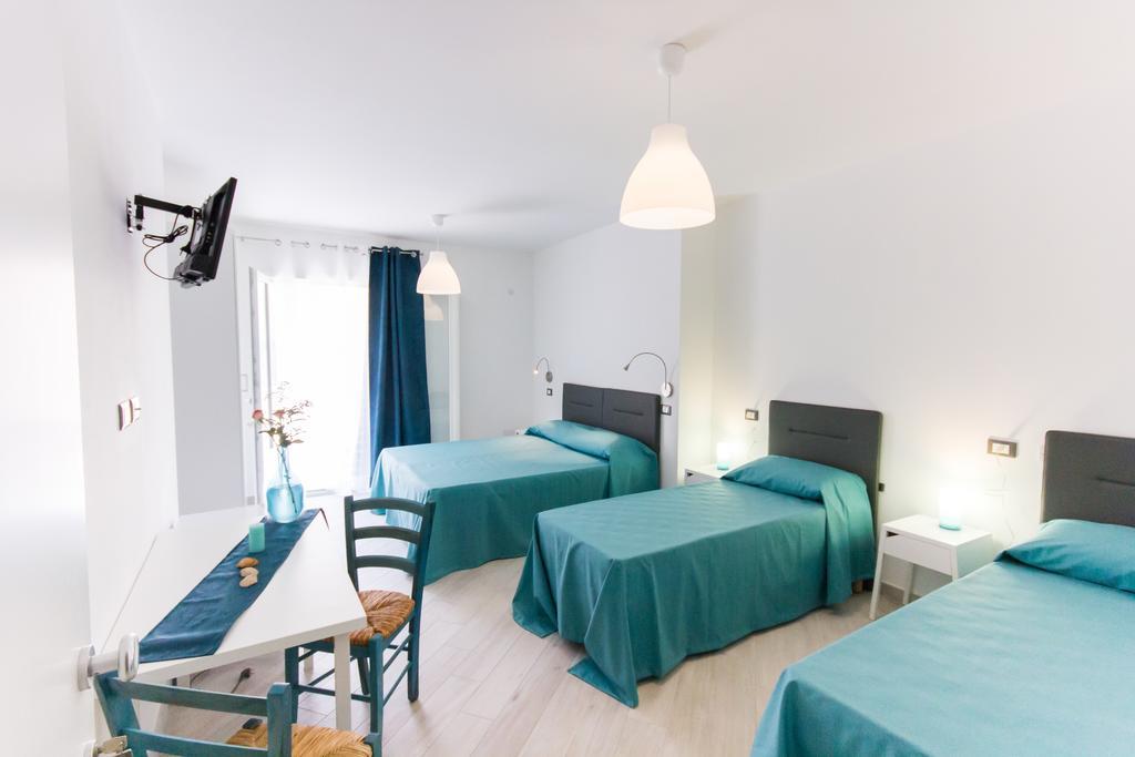 Stanze Del Mare Bed & Breakfast Balestrate Phòng bức ảnh