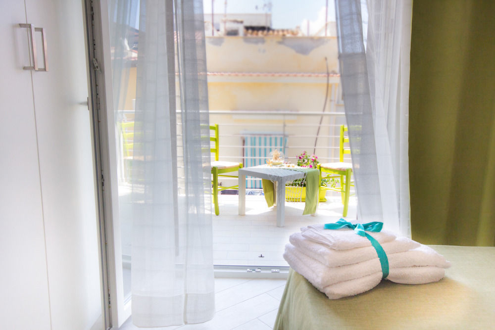Stanze Del Mare Bed & Breakfast Balestrate Ngoại thất bức ảnh