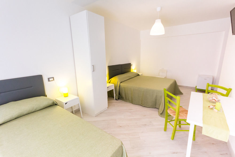 Stanze Del Mare Bed & Breakfast Balestrate Ngoại thất bức ảnh